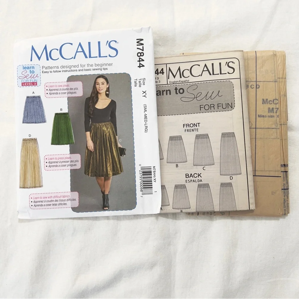 McCall’s M7844 Sewing Pattern Misses Pleated Skirt Uncut Factory Folded